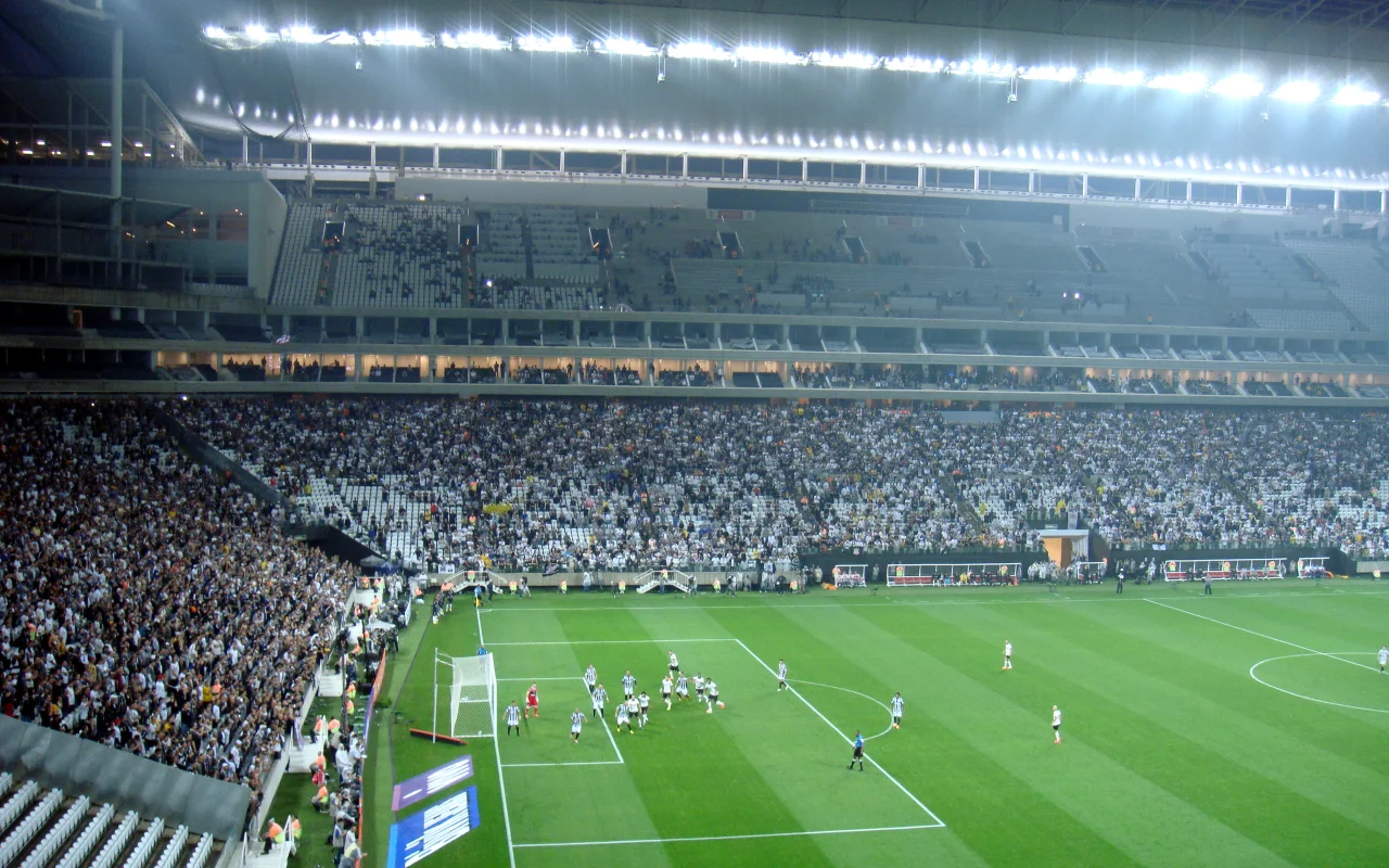 Imagem ilustrativa: Arena Corinthians Lighting.JPG